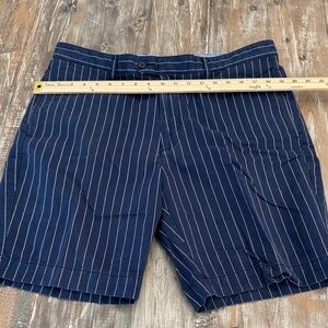 Daniel Cremieux Men's Navy Pinstripe Shorts